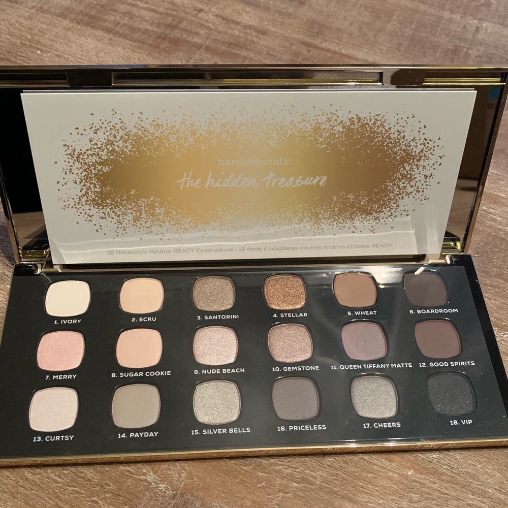 BareMinerals -hidden treasure eyeshadow palette♥️